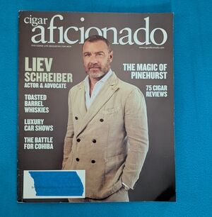 Cigar Aficionado Magazine with Liev Schreiber Cover Whiskey Cigar Leafs Old Cars